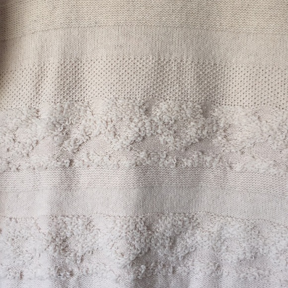 Lauren Conrad blush sweater - Picture 3 of 4